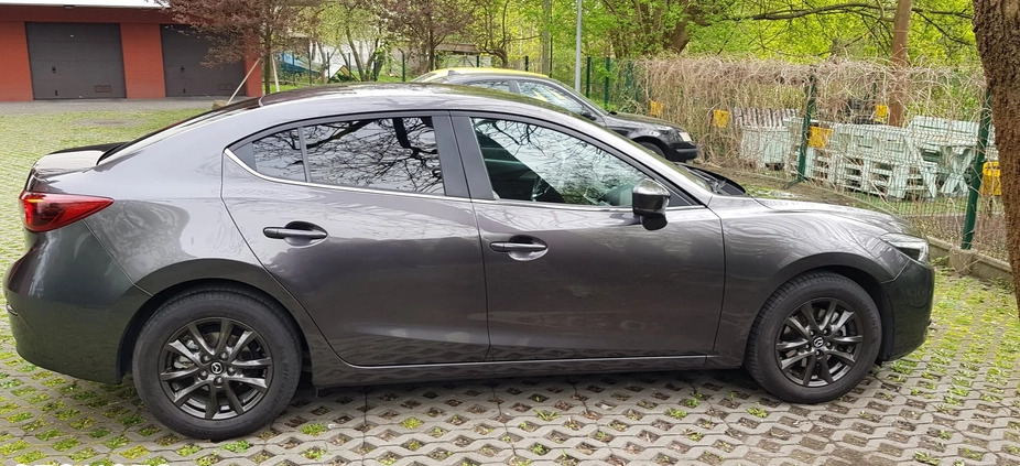 Mazda 3 cena 65900 przebieg: 29750, rok produkcji 2017 z Bydgoszcz małe 172